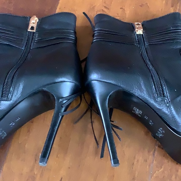 Coach Laurel Mill Leather Bootie - Picture 10 of 10